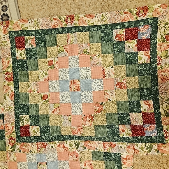 Quilted pillow sham set - Picture 2 of 3